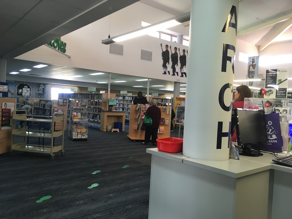Woodvale Public Library | library | 5 Trappers Dr, Woodvale WA 6026, Australia | 0894004180 OR +61 8 9400 4180