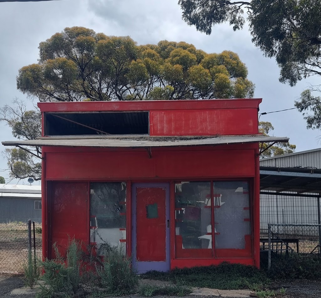 Salmon Gums Hotel | 18 Rogers St, Salmon Gums WA 6445, Australia | Phone: (08) 9078 5040