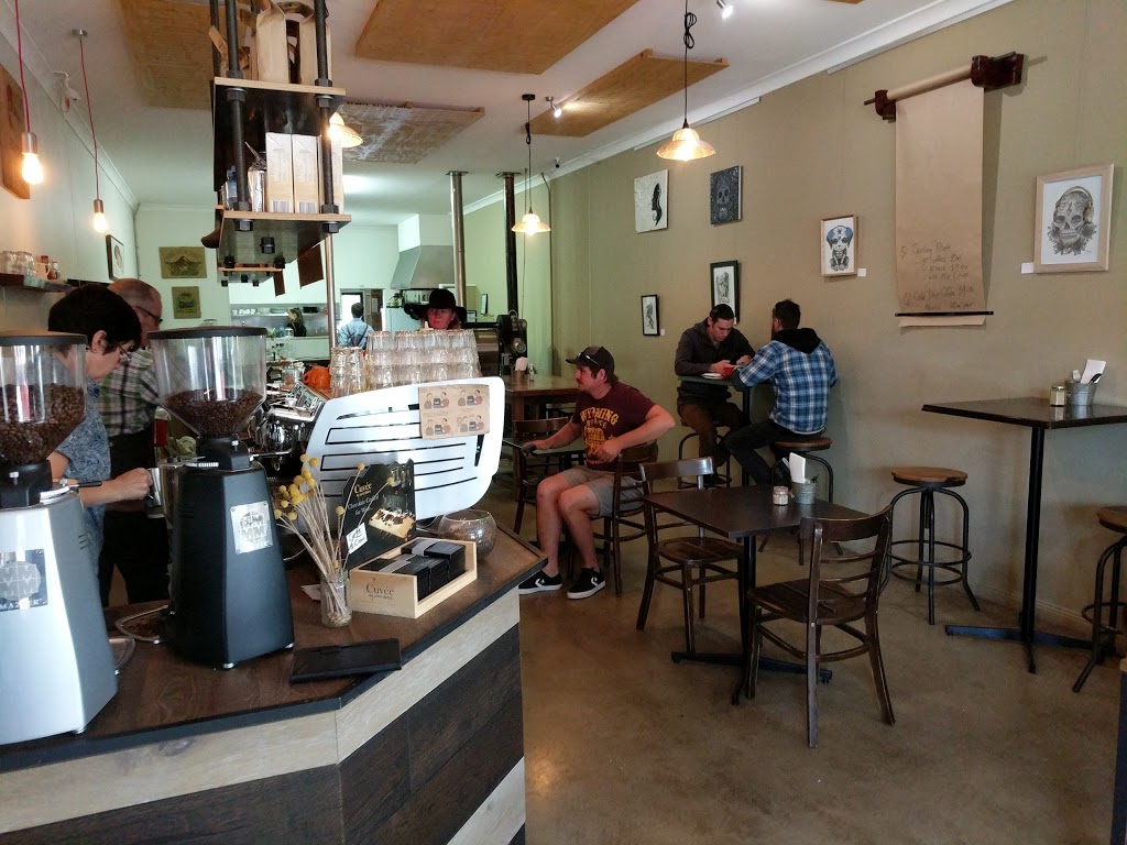 Blynzz Coffee Roasters | cafe | 43 Ford St, Beechworth VIC 3747, Australia | 0412690478 OR +61 412 690 478