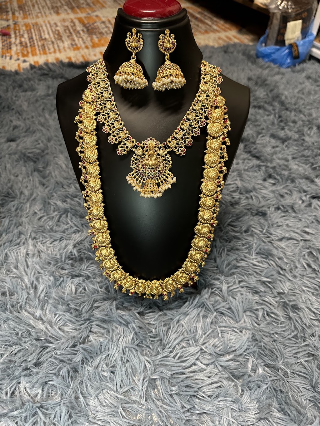 Divine Collection | 15A Hardes Ave, Maryland NSW 2287, Australia | Phone: 0411 575 910