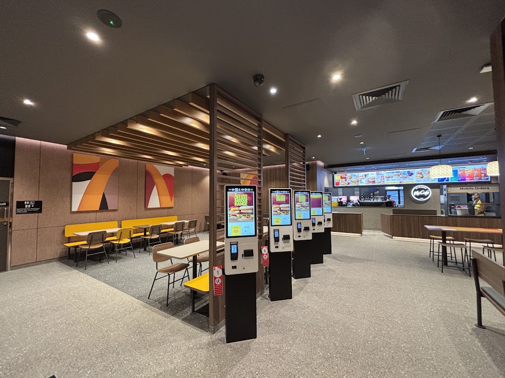 McDonalds Aratula | 6883 Cunningham Hwy, Aratula QLD 4309, Australia | Phone: (07) 5463 8901