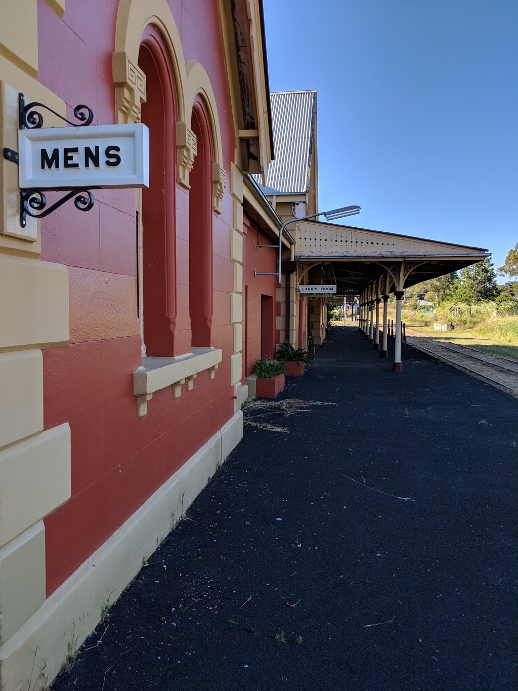 The Platform | Glen Innes Railway Station, Lambeth St, Glen Innes NSW 2370, Australia | Phone: (02) 6732 6691