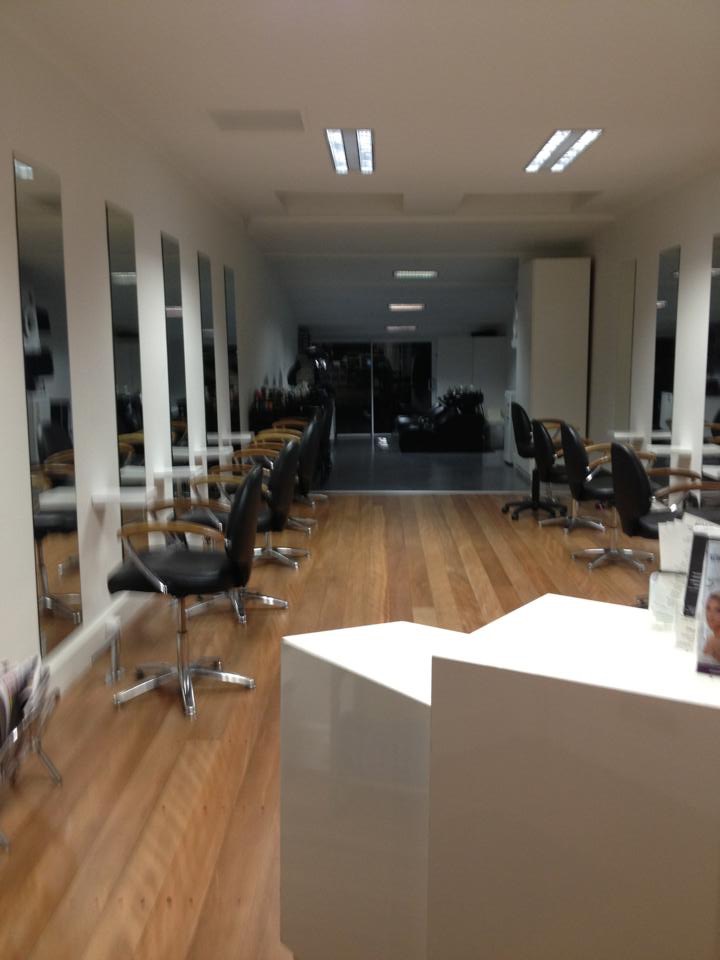 Oaks Hair Salon | 742 Darling St, Rozelle NSW 2039, Australia | Phone: (02) 9555 9021