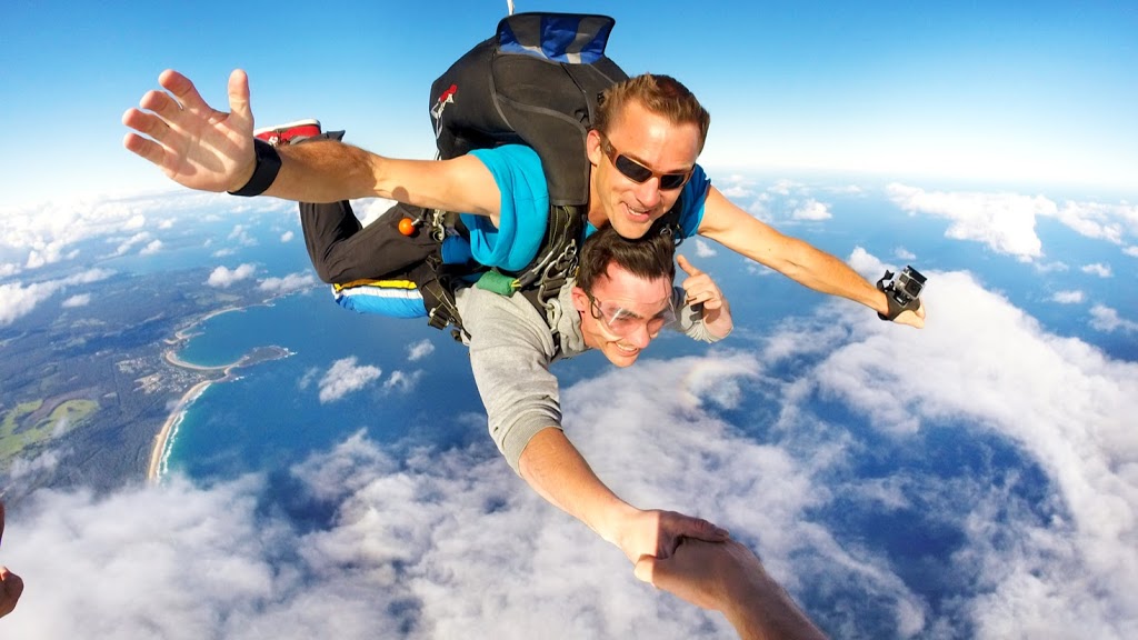 Skydive Oz | Bruce Cameron Dr, Moruya NSW 2537, Australia | Phone: 1300 185 180