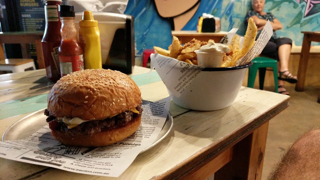Hello Harry The Burger Joint (Caloundra) | restaurant | 30 Esplanade Bulcock Beach, Caloundra QLD 4551, Australia | 0754927759 OR +61 7 5492 7759