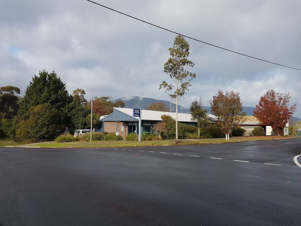 Eildon Police Station | 5 Hillside Ave, Eildon VIC 3713, Australia | Phone: (03) 5774 2104