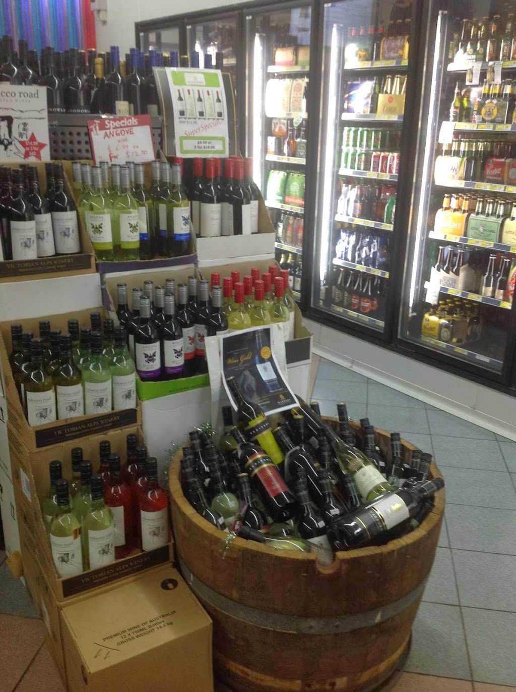 Bolton Street Deli And Liquor | store | 120 Bolton St, Eltham VIC 3095, Australia | 0394396922 OR +61 3 9439 6922