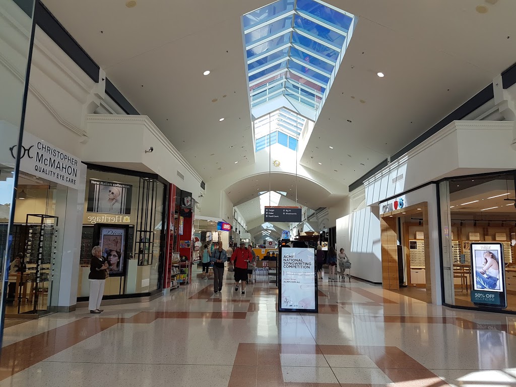 Runaway Bay Centre | shopping mall | 10/12 Lae Dr, Runaway Bay QLD 4216, Australia | 0755372566 OR +61 7 5537 2566