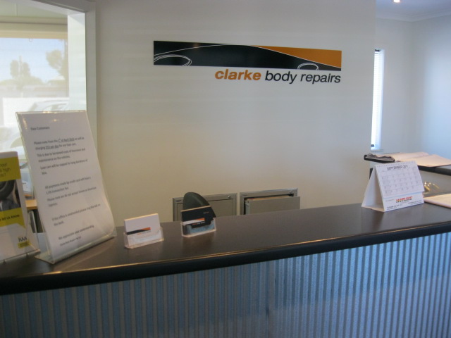 Clarke Body Repairs | car repair | 220-222 Brighton Rd, Somerton Park SA 5044, Australia | 0882957008 OR +61 8 8295 7008