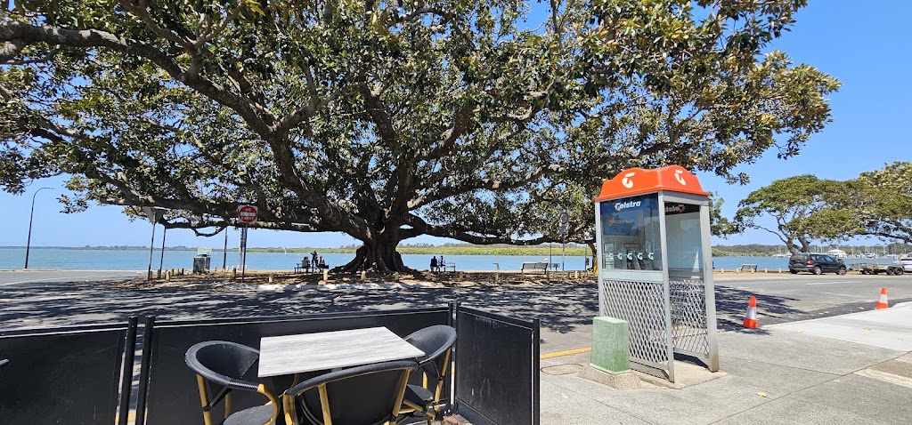 Telstra Payphone | 58 Allpass Parade, Shorncliffe QLD 4017, Australia | Phone: 1800 011 433