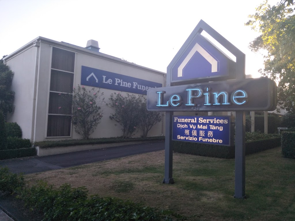 Le Pine Funerals Box Hill | 1048 Whitehorse Rd, Box Hill VIC 3128, Australia | Phone: (03) 9890 0404