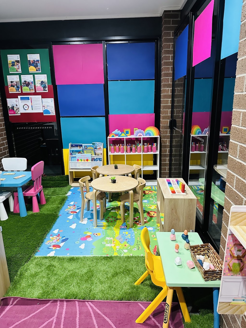 Shiny star Family Day Care | 6 Pepita Cres, Manor Lakes VIC 3024, Australia | Phone: 0488 436 721