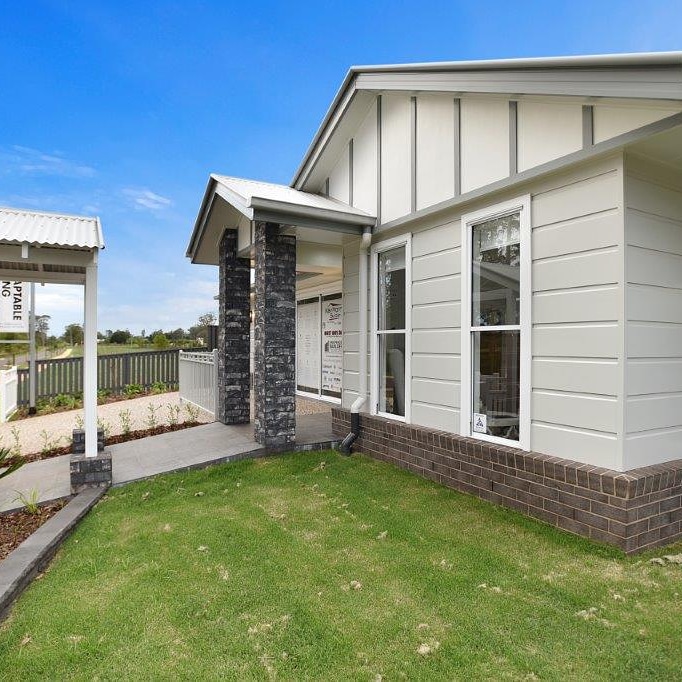 Kev Morris Builder | Display Home | home goods store | 97 Cronin Rd, Highfields QLD 4350, Australia | 0417641383 OR +61 417 641 383