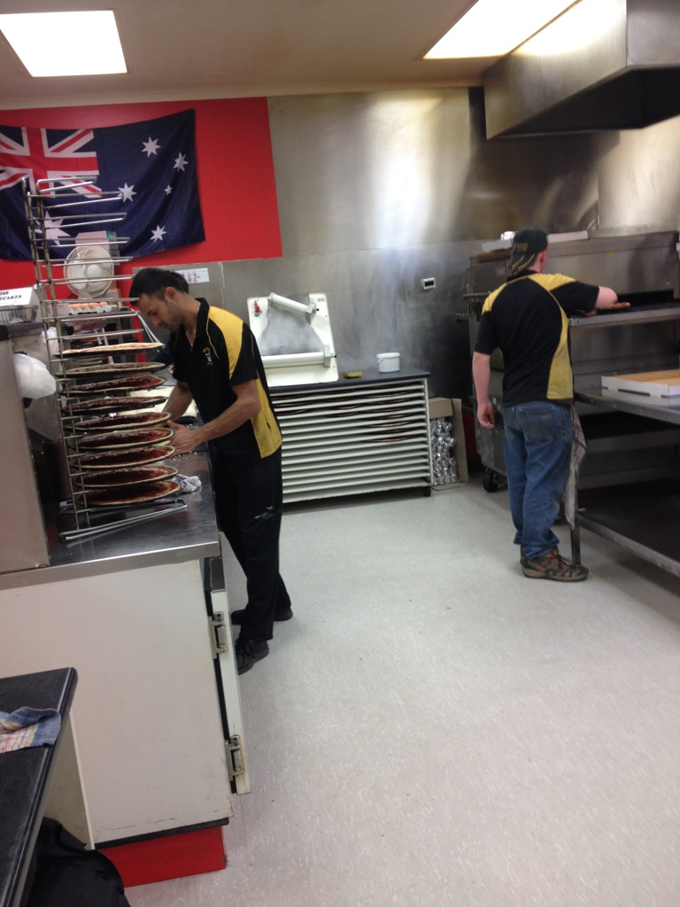 Walkleys Pizza Bar | meal delivery | Wright Rd, Walkley Heights SA 5098, Australia | 0883499799 OR +61 8 8349 9799