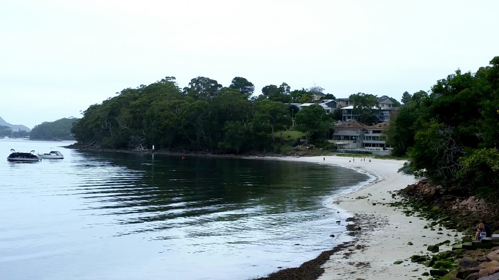 Dutchmans Beach Reserve | park | 1 Burbong St, Nelson Bay NSW 2315, Australia | 0249800255 OR +61 2 4980 0255