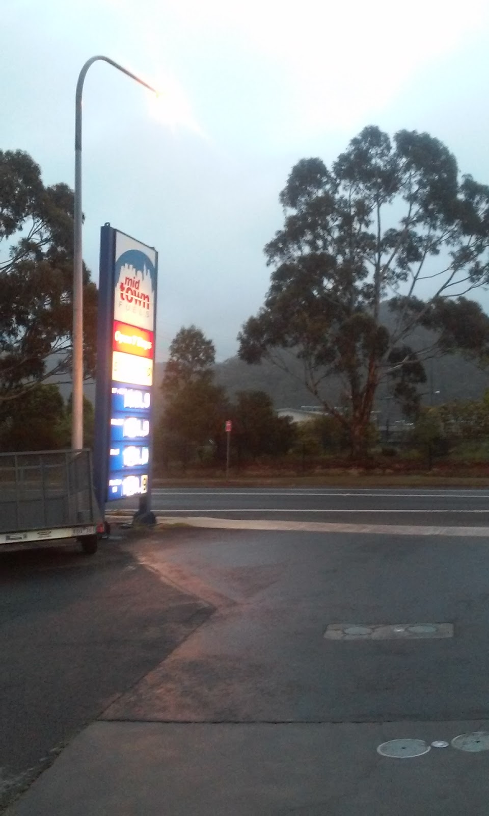 Mid Town Service Station | gas station | 325 Main St, Lithgow NSW 2790, Australia | 0263531366 OR +61 2 6353 1366