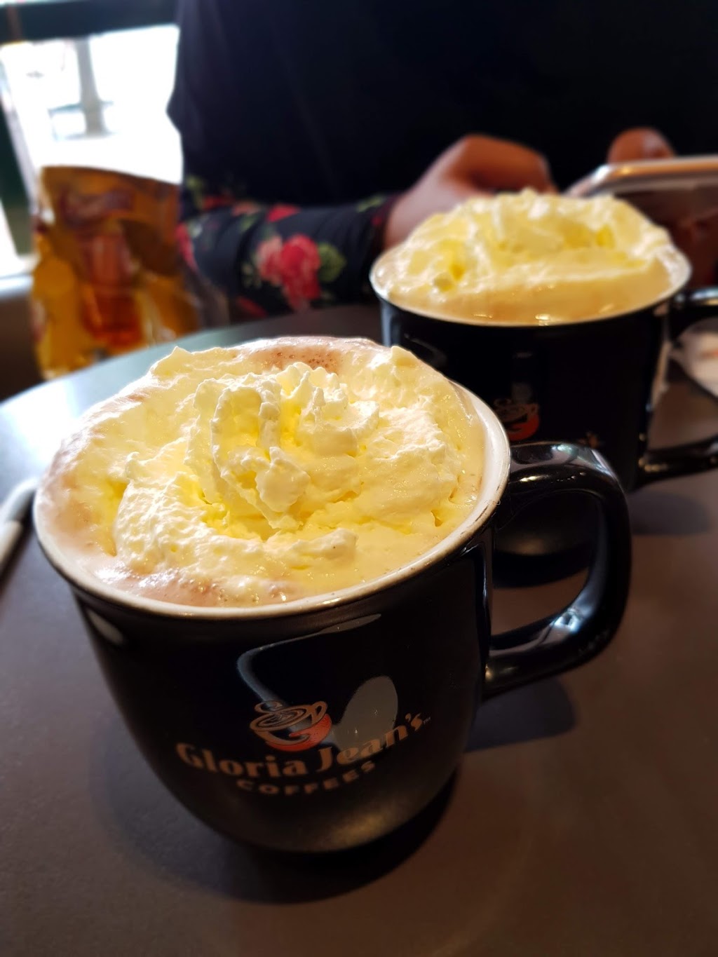 Gloria Jeans Coffees | cafe | Cowpasture Rd &, Kurrajong Rd, Carnes Hill NSW 2171, Australia | 0298267800 OR +61 2 9826 7800