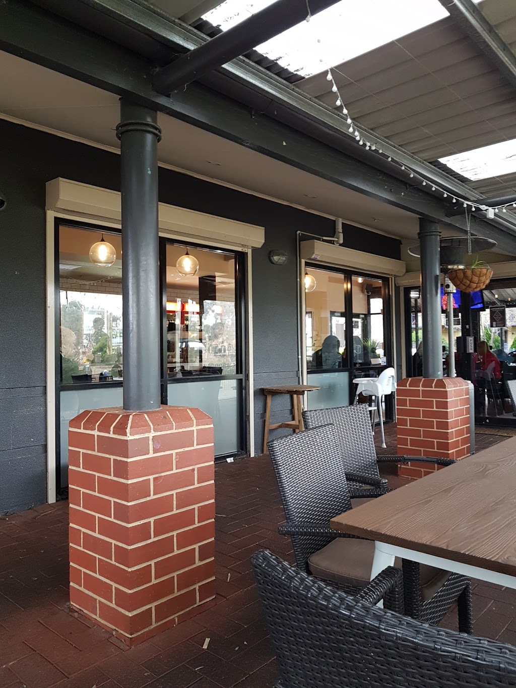 Lakeside Cafe | meal delivery | 69 Sir Ross Smith Blvd, Oakden SA 5086, Australia | 0882661040 OR +61 8 8266 1040