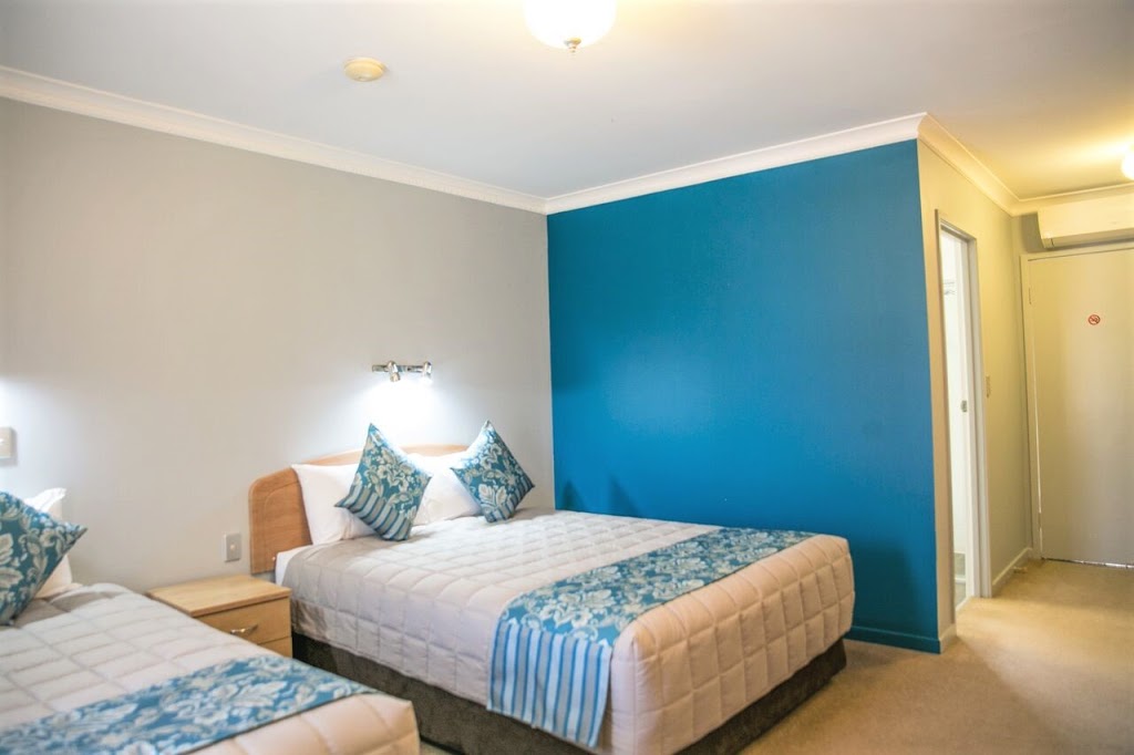 Gosford Palms Motor Inn | lodging | 7 Moore St, West Gosford NSW 2250, Australia | 0243231211 OR +61 2 4323 1211