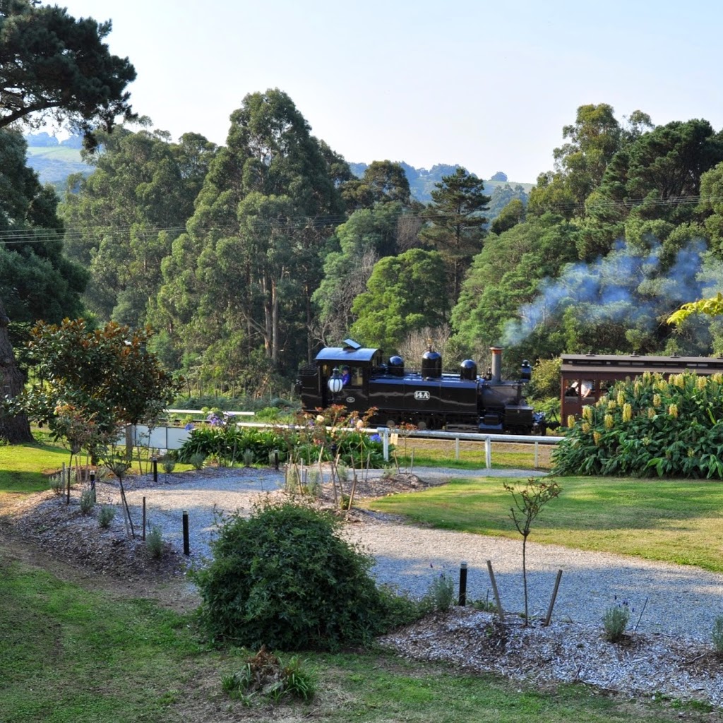 Paradise Valley Hotel | 249 Belgrave-Gembrook Rd, Clematis VIC 3782, Australia | Phone: (03) 5968 4037
