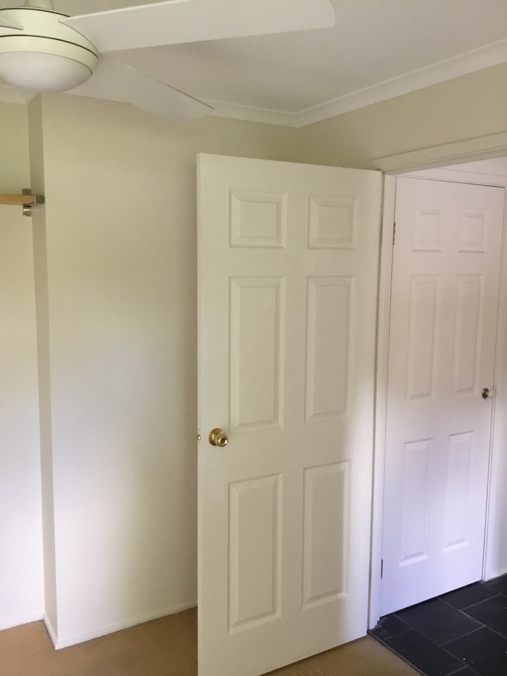 OZI QUALITY PAINTING SERVICES.PTY.LTD - Painter Blacktown & Hill | Servicing Penrith, Blacktown, Blue Mountains, Hawkesbury, Windsor Hills District, Jordan Springs, Katoomba, Springwood, Marsden Park, Seven Hills, 14 Outlook Ave, Emu Heights NSW 2750, Australia | Phone: 0422 727 119