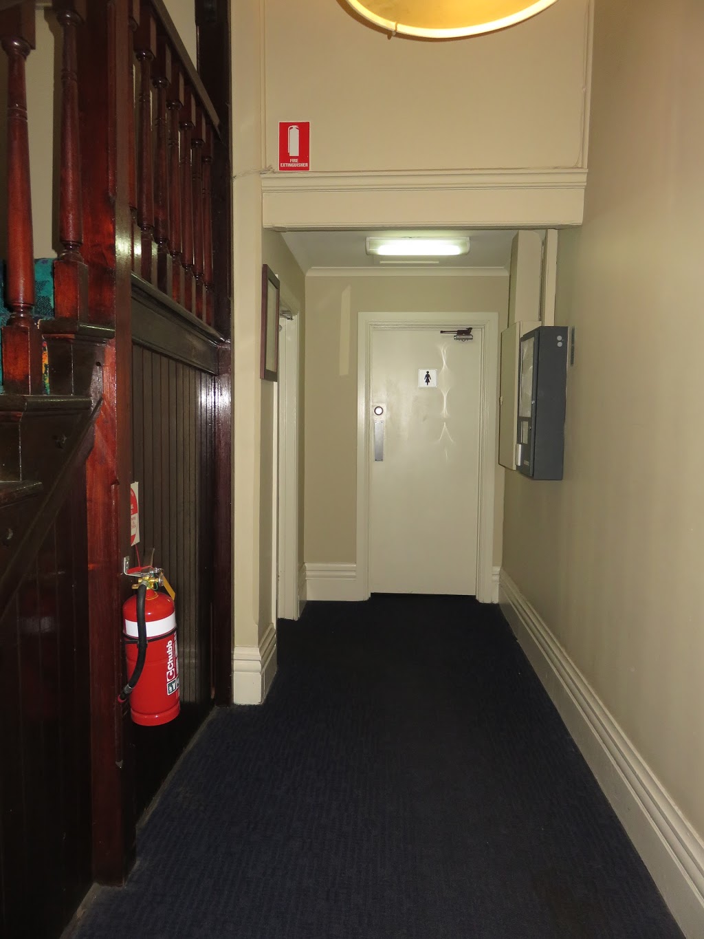 Portland Hotel | 286 Commercial Rd, Port Adelaide SA 5015, Australia | Phone: (08) 8447 4744