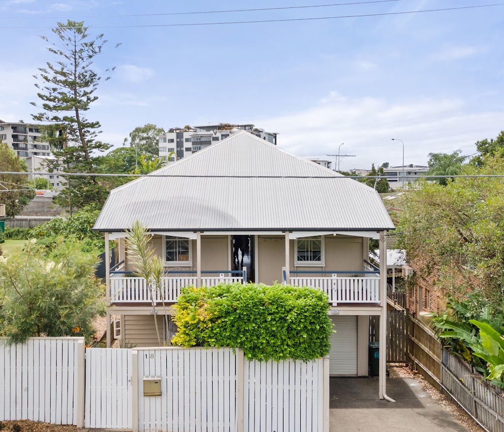 John Andrew - PLACE Real Estate | 23 Hoey St, Wavell Heights QLD 4012, Australia | Phone: 0401 343 727