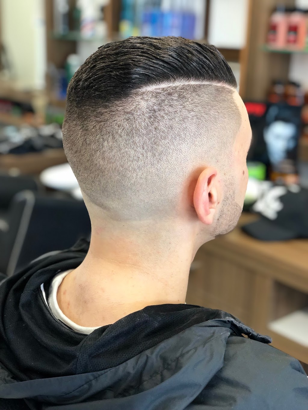 Ahmet`s Barber | Shop 7B, Amberly Park, shopping Centre, 101 Seebeck Dr, Narre Warren South VIC 3805, Australia | Phone: (03) 9704 0211