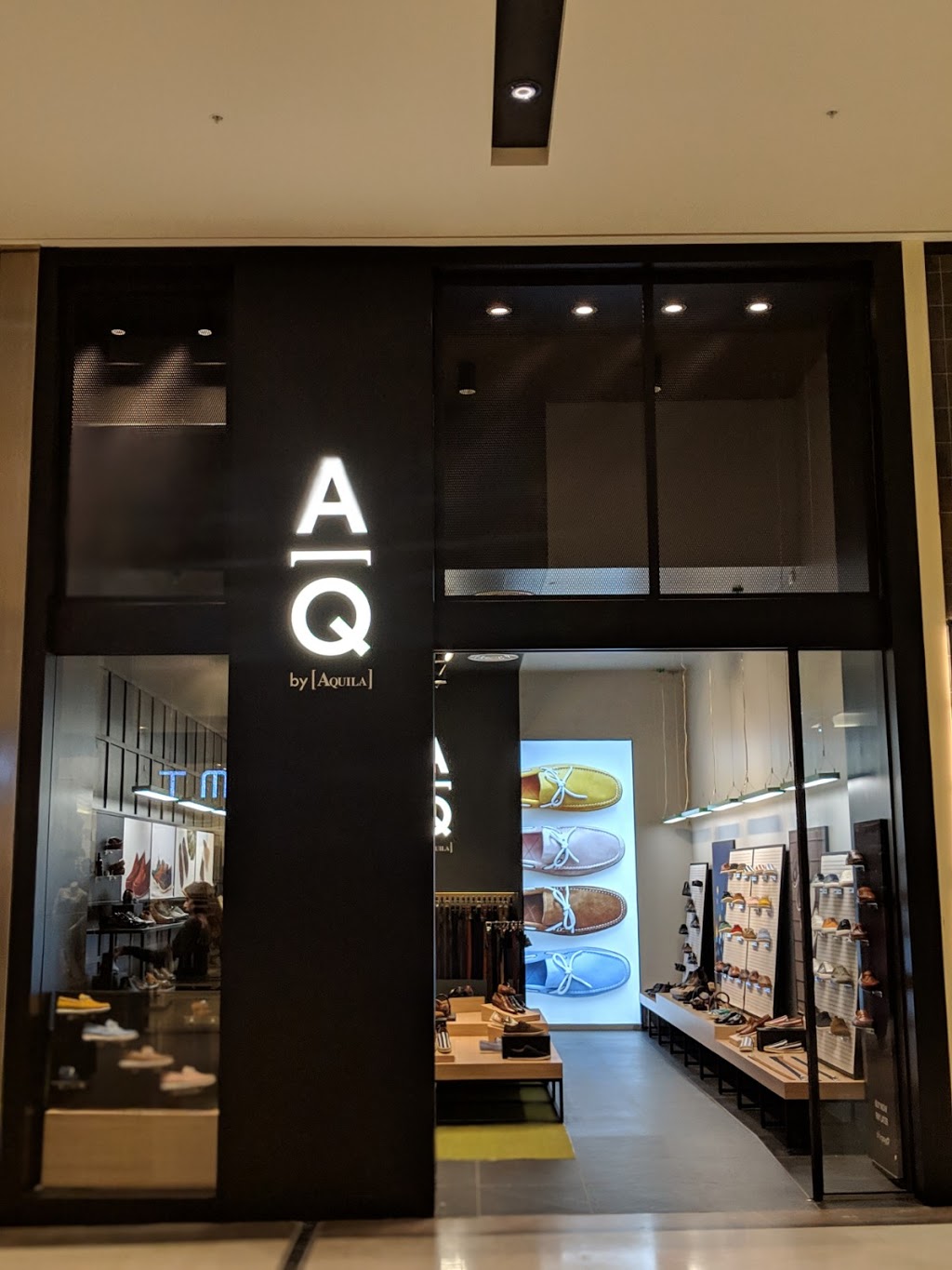 AQ by Aquila | shoe store | Westfield Fountain Gate, 25-55 Overland Dr, Narre Warren VIC 3805, Australia | 0397041044 OR +61 3 9704 1044