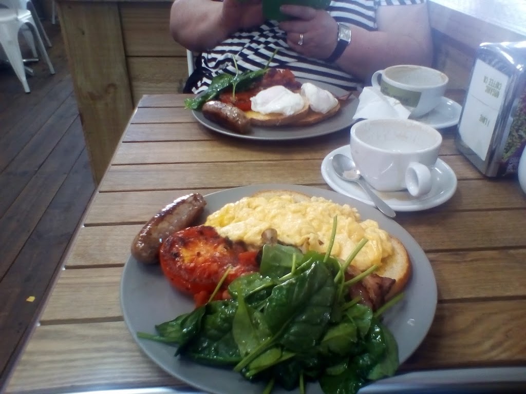 Creswick Country Fresh and cafe 56 | cafe | 56 Albert St, Creswick VIC 3363, Australia | 0448515039 OR +61 448 515 039