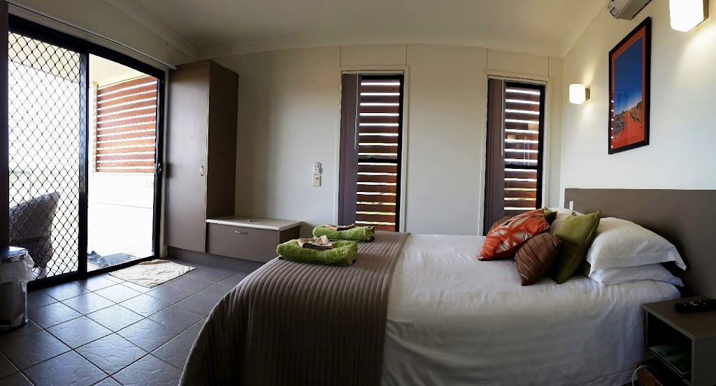 Cunnamulla Cabins & Caravan Park | 79 Emma St, Cunnamulla QLD 4490, Australia | Phone: 0407 785 785