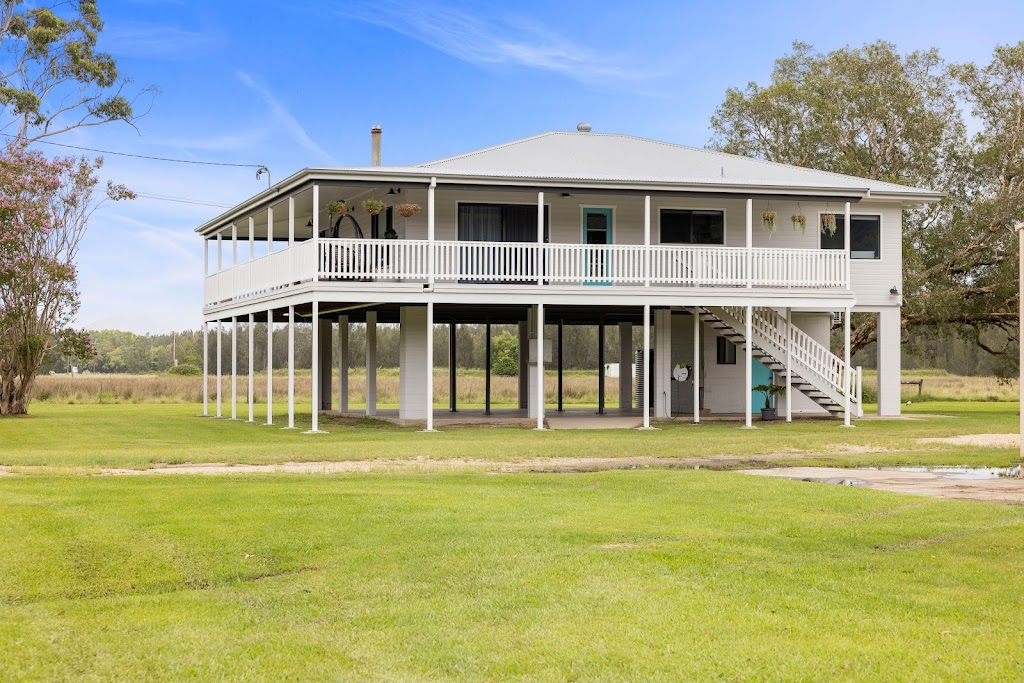 Three Galahs | 93 Mylestom Dr, Repton NSW 2454, Australia | Phone: (02) 6610 9530
