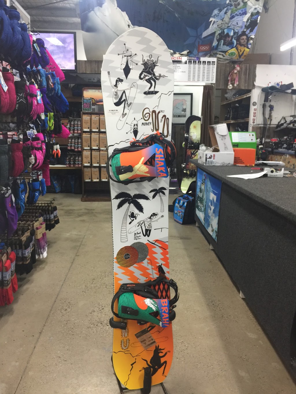 Oz Extreme Board Store - Geelong | clothing store | 4/147 Marshalltown Rd, Grovedale VIC 3216, Australia | 0352440111 OR +61 3 5244 0111