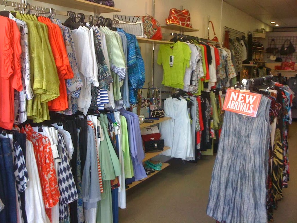 Denises Ladywear | clothing store | 115 Argyle St, Picton NSW 2571, Australia | 0246770223 OR +61 2 4677 0223