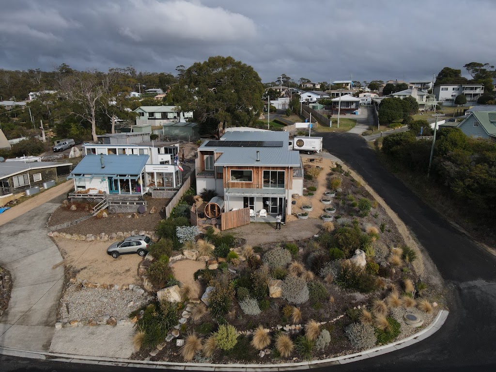 Seaside Soak & Sauna | 21 Treloggen Dr, Binalong Bay TAS 7216, Australia | Phone: 0417 789 650