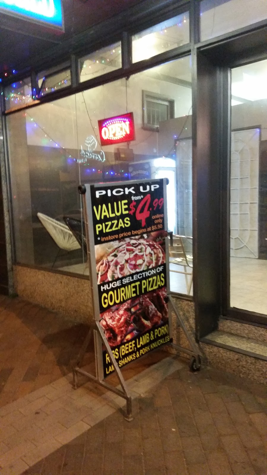 Gourmet Pizza World Corrimal | 159 Princes Hwy, Corrimal NSW 2519, Australia | Phone: (02) 4285 1022