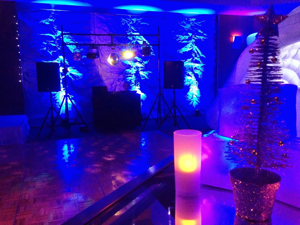 GOLD COAST DJS - Corporate & Wedding specialists | 8 Ghilgai Rd, Merrimac QLD 4226, Australia | Phone: 0419 776 698