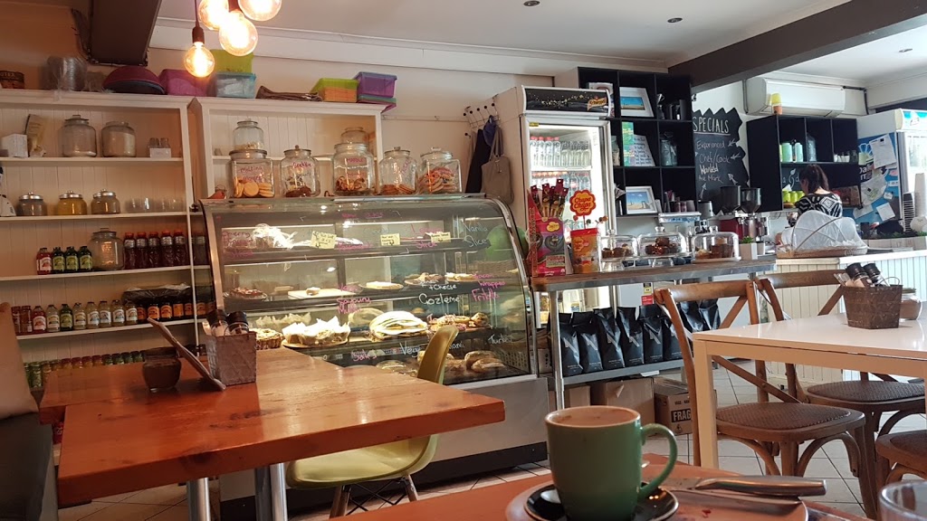 Crumb Cafe | cafe | 2/268 Beach Rd, Batehaven NSW 2536, Australia | 0244721486 OR +61 2 4472 1486