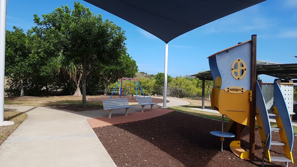 Mary Kinross memorial Park | park | 74 Shoreline Cres, Bargara QLD 4670, Australia