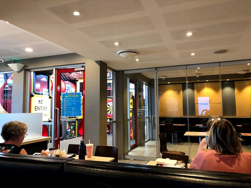 McDonalds Brassall | meal takeaway | Hunter St, Brassall QLD 4305, Australia | 0732017422 OR +61 7 3201 7422