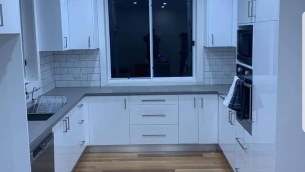 Romeos Customz Kitchen/Bathroom and Home Building/Renovations | 7 Ridgeview Pl, Oakhurst NSW 2761, Australia | Phone: 0405 703 449