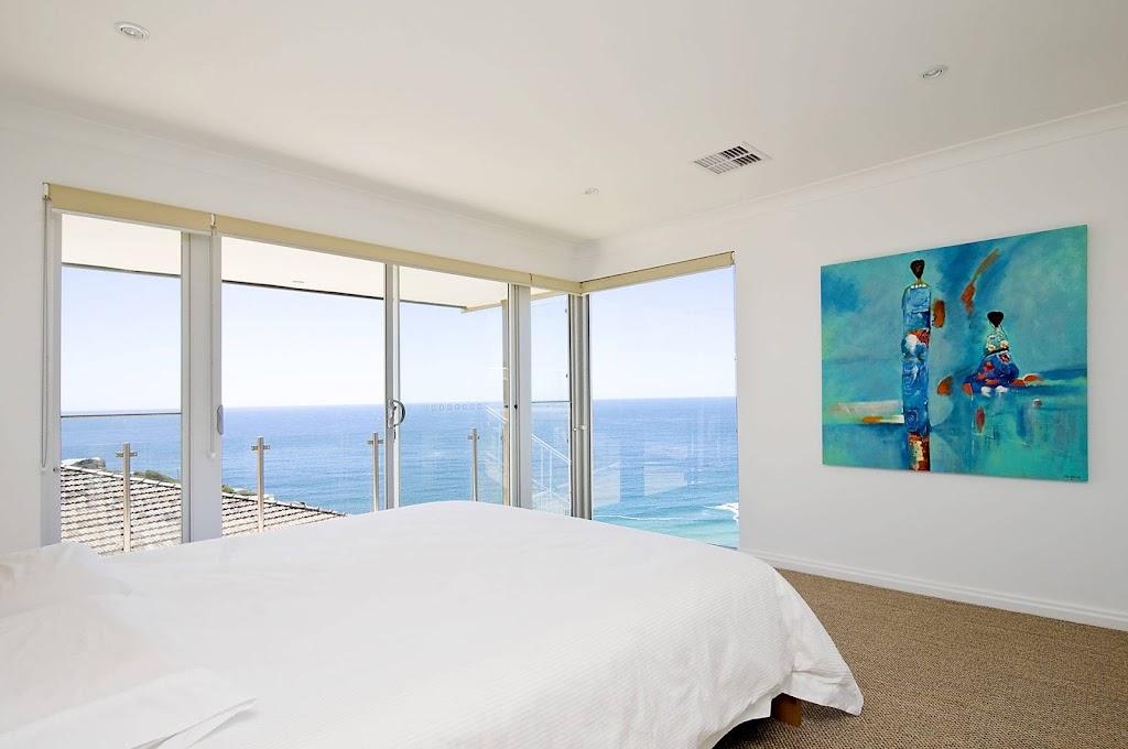 Beach Panorama - Palm Beach Holiday Rentals | 3 Norma Rd, Palm Beach NSW 2108, Australia | Phone: (02) 9974 5688
