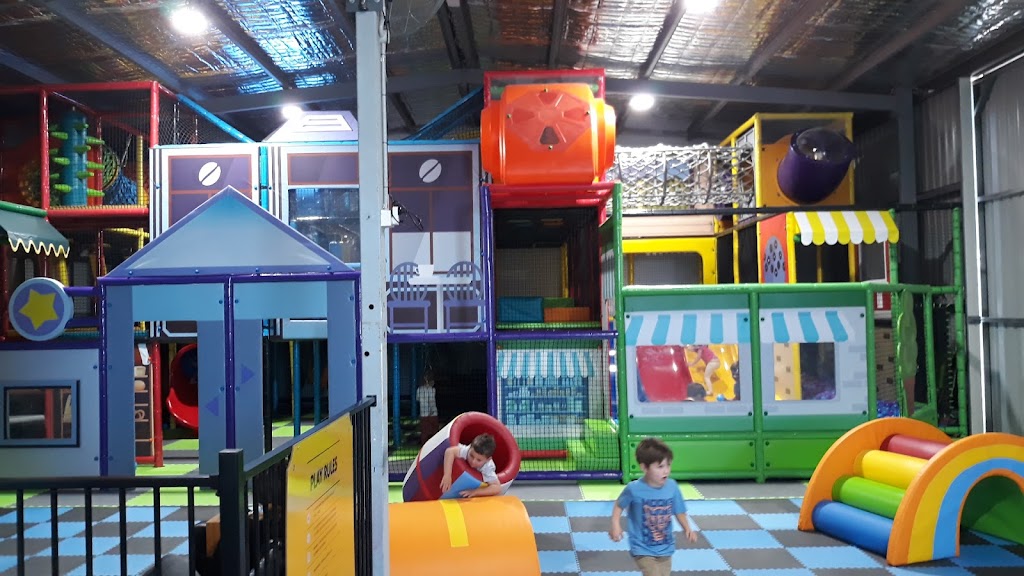 Benchelo's Indoor Play Centre and Cafe  146 Bosworth Rd, Bairnsdale