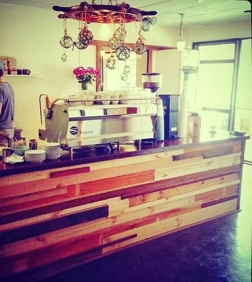 Compass Rose Coffee | 2454-2460 Gold Coast Hwy, Mermaid Beach QLD 4218, Australia