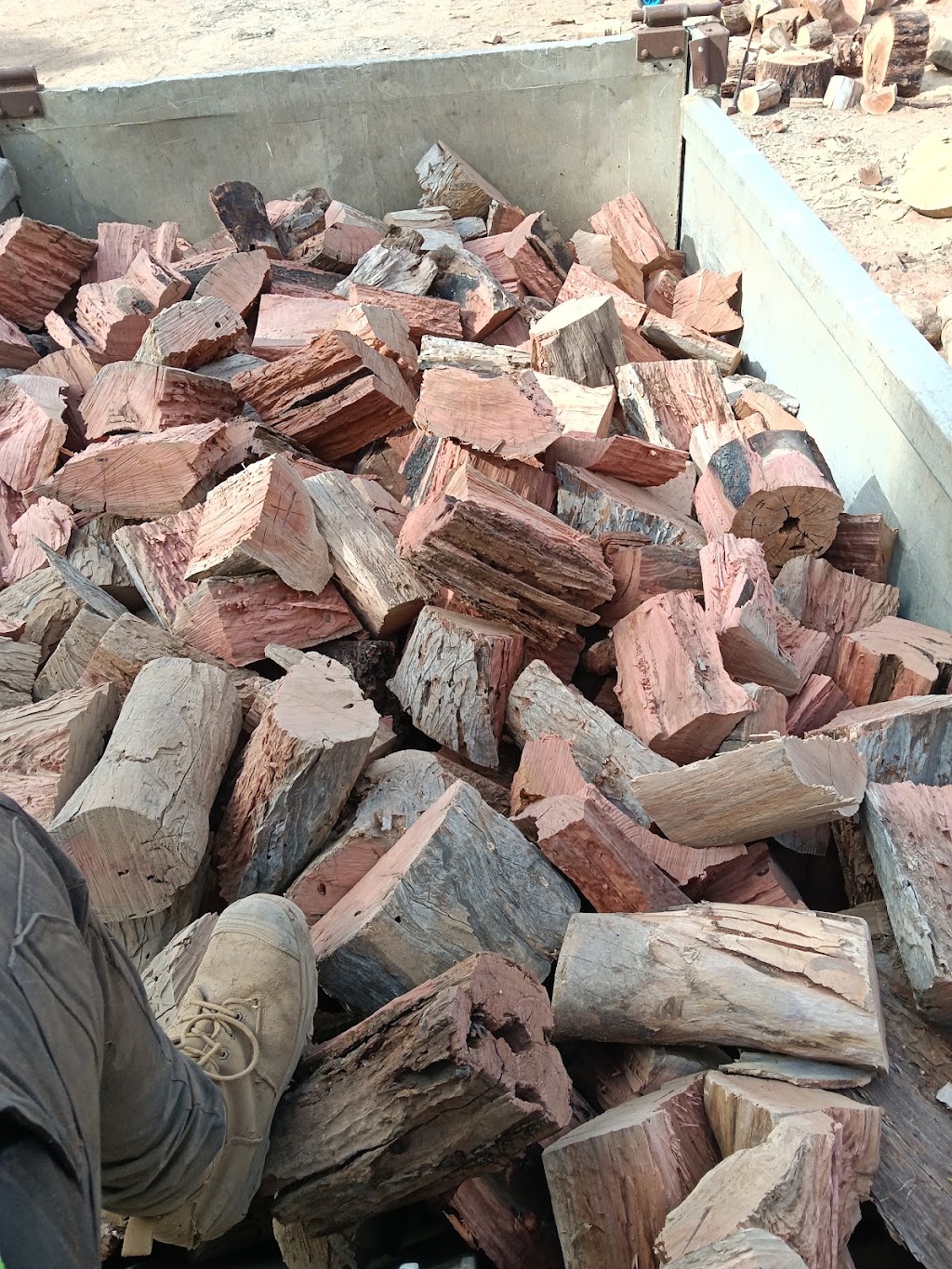 Central Vic Wood | Janaway Rd, Woodvale VIC 3556, Australia | Phone: 0475 420 014