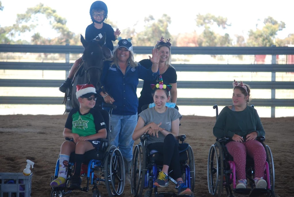 Totoka Lodge (Equine Therapy & Natural Horsemanship) |  | 85 Adeneys Rd, Devon Meadows VIC 3977, Australia | 0418170483 OR +61 418 170 483