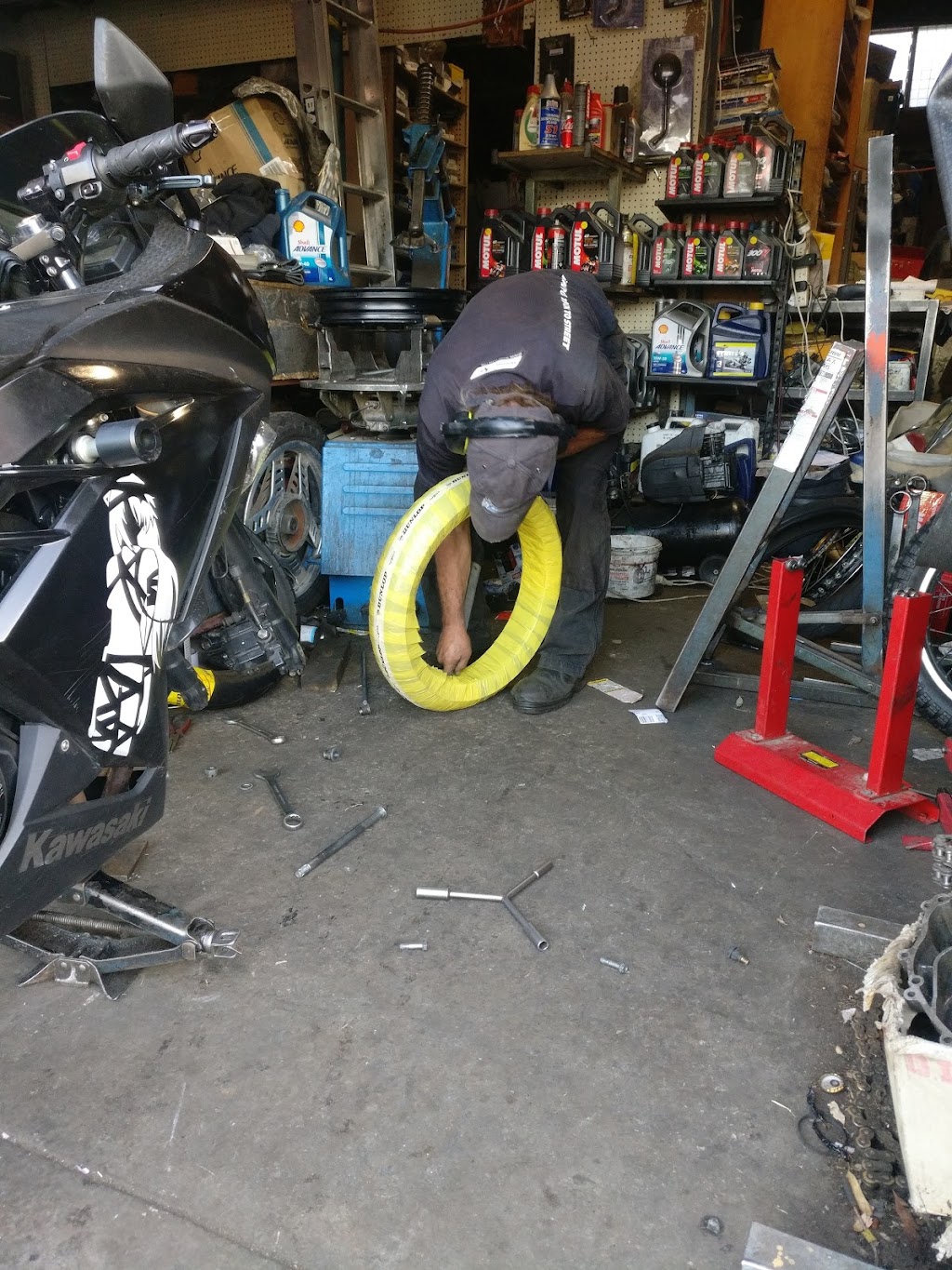 Total Motorcycles | car repair | 1a/8 Jay St, Pooraka SA 5095, Australia | 0882628335 OR +61 8 8262 8335