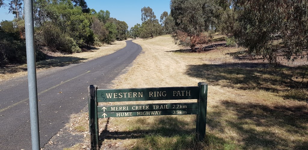 Metropolitan Ring Road Path | park | Metropolitan Ring Rd Path, Thomastown VIC 3074, Australia