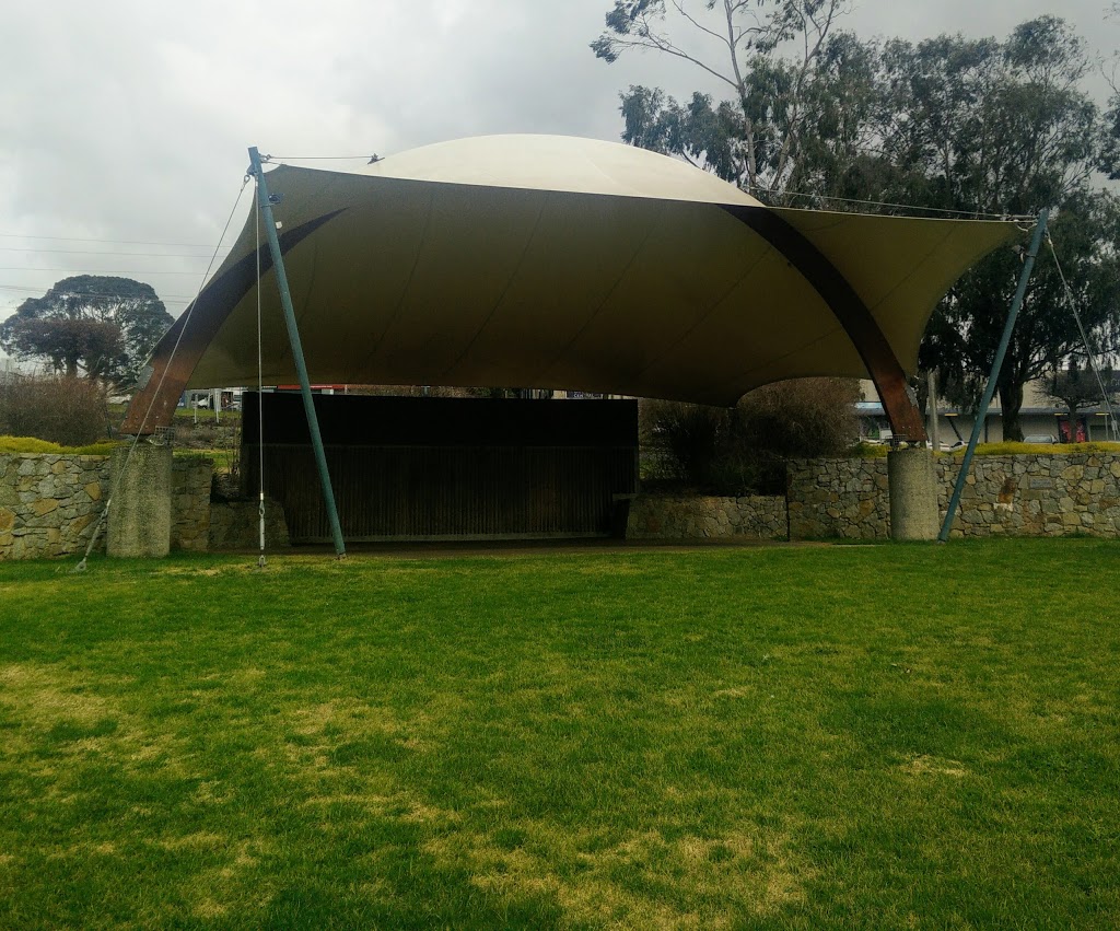 Drouin Sound Shell | park | 33 Young St, Drouin VIC 3818, Australia