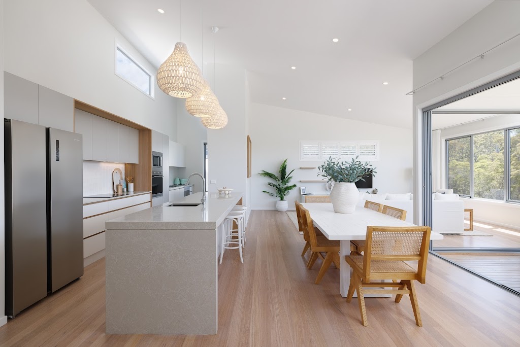 G.J. Gardner Homes - Sapphire Coast Display (Merimbua Design) | 160 Mirador Dr, Mirador NSW 2548, Australia | Phone: (02) 6495 6200